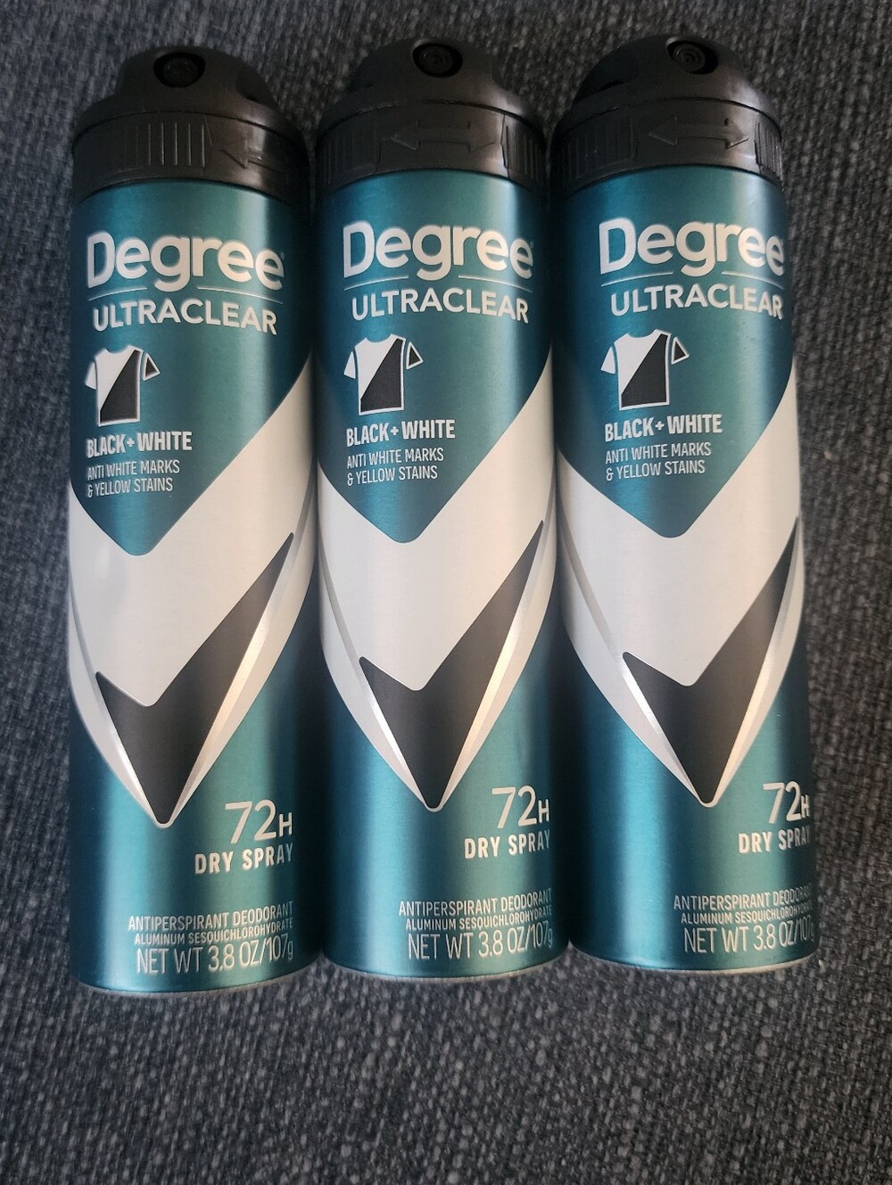 3 Ultraclear Black + White 72H Dry Spray Antiperspirant Deodorant, Teal/Black